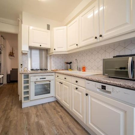 Fully Equipped Apartment Balcony Sleeps 7 Wifi Marseille Luaran gambar