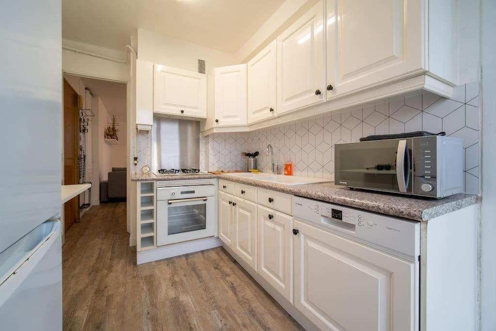 Fully Equipped Apartment Balcony Sleeps 7 Wifi Marseille Luaran gambar